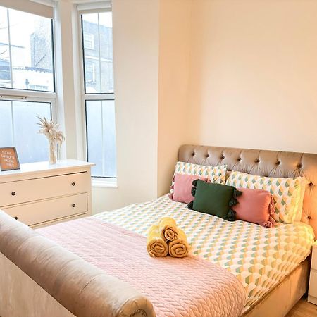 1-Bedroom Flat With Small Garden & Paid Parking In Finsbury Park, Highbury Londres Extérieur photo