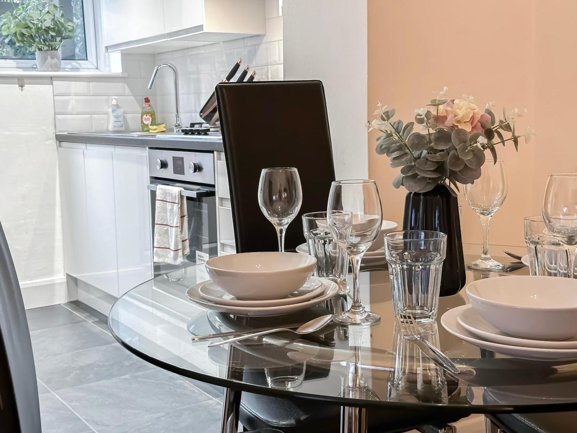 1-Bedroom Flat With Small Garden & Paid Parking In Finsbury Park, Highbury Londres Extérieur photo