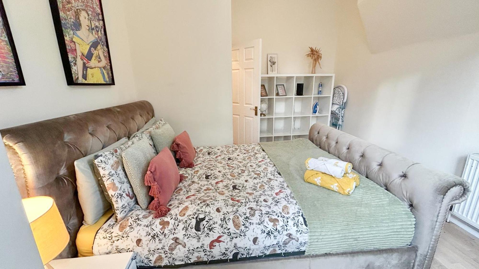 1-Bedroom Flat With Small Garden & Paid Parking In Finsbury Park, Highbury Londres Extérieur photo