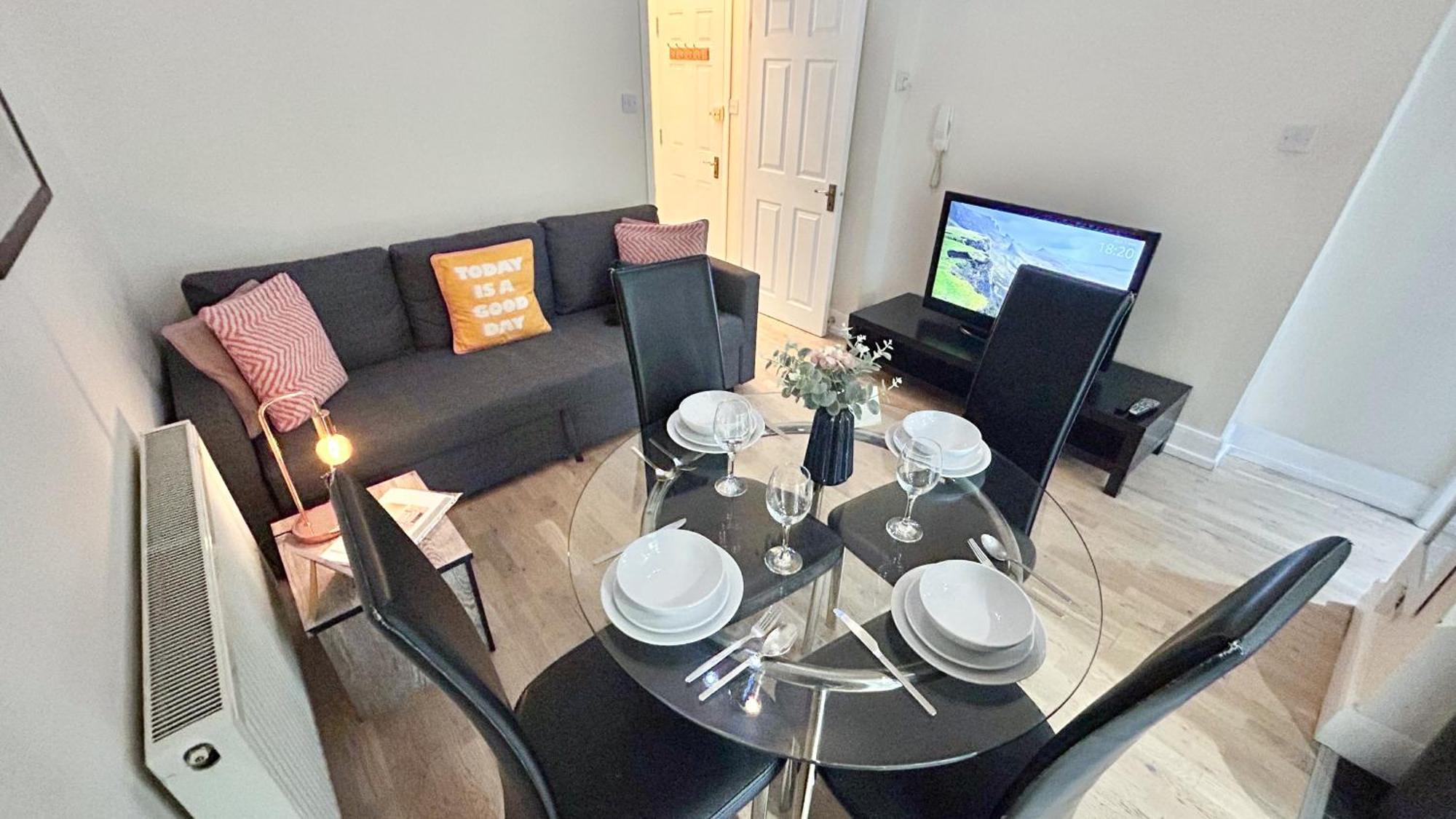 1-Bedroom Flat With Small Garden & Paid Parking In Finsbury Park, Highbury Londres Extérieur photo