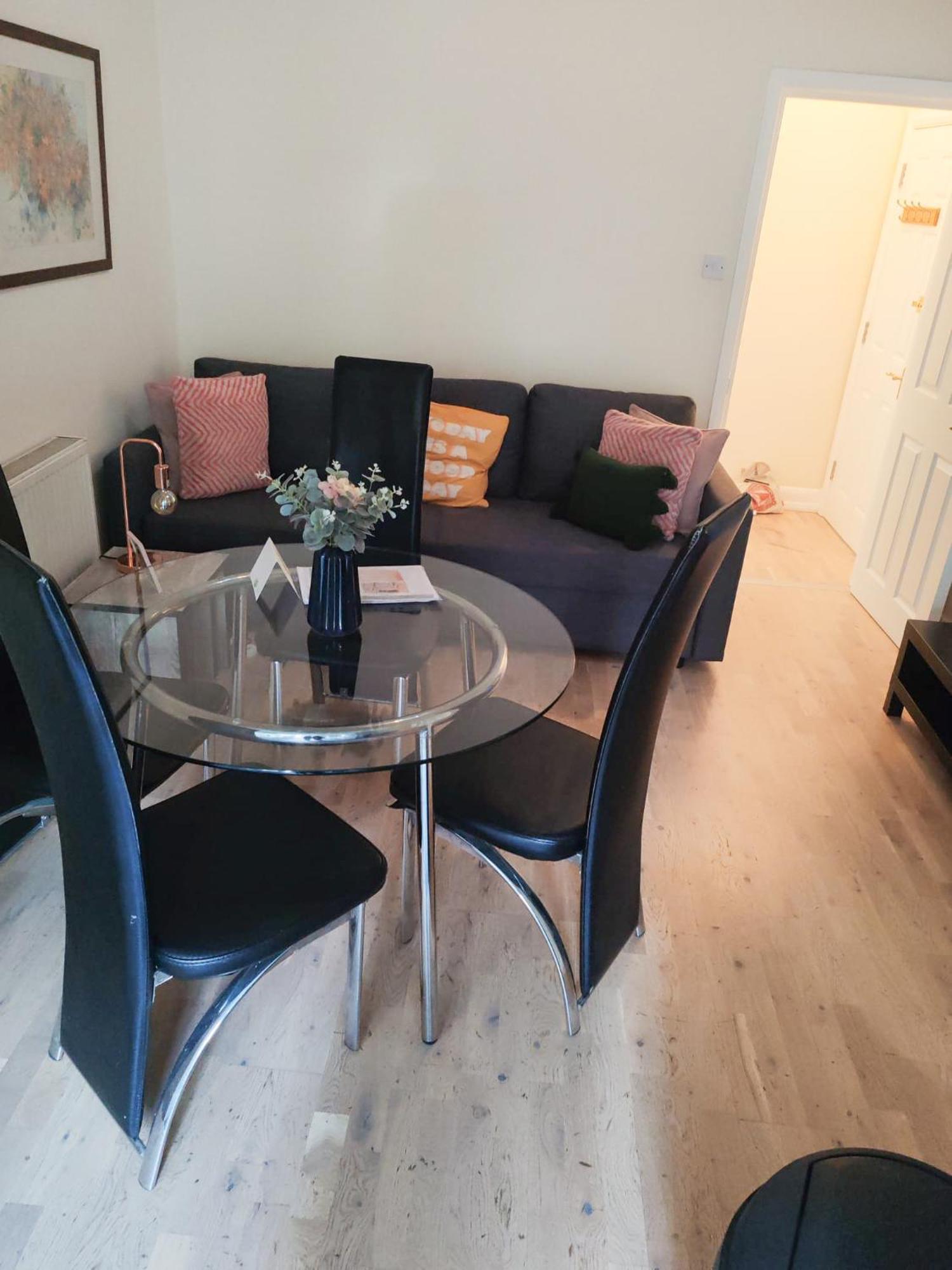 1-Bedroom Flat With Small Garden & Paid Parking In Finsbury Park, Highbury Londres Extérieur photo