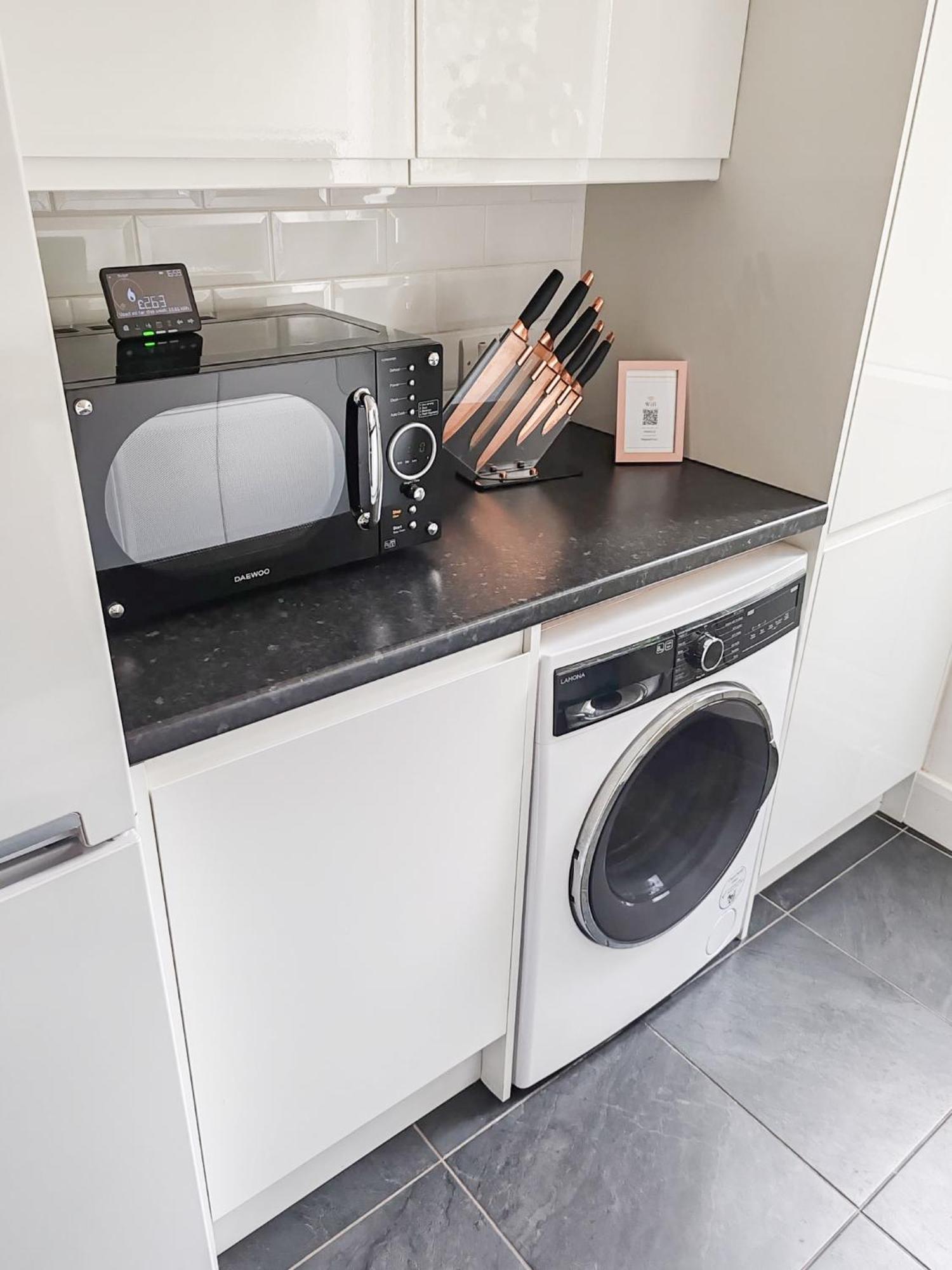 1-Bedroom Flat With Small Garden & Paid Parking In Finsbury Park, Highbury Londres Extérieur photo